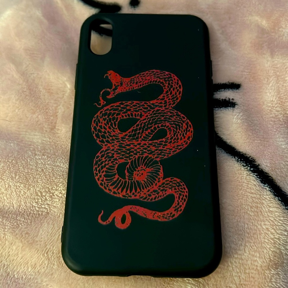 iPhone XR case from SHEIN.